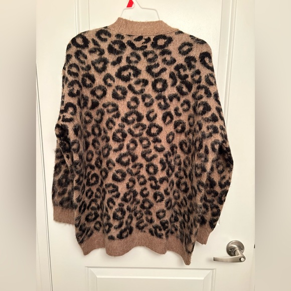 Zara Oversized Animal Jacquard Knit Cardigan - Picture 4 of 4